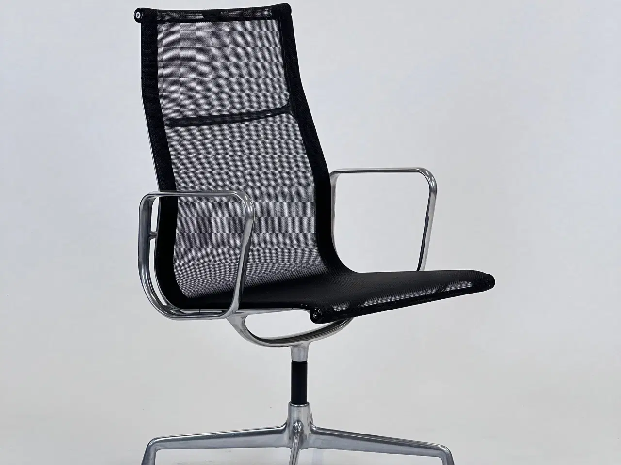 Billede 1 - Charles Eames Ea-112 chair - black mesh