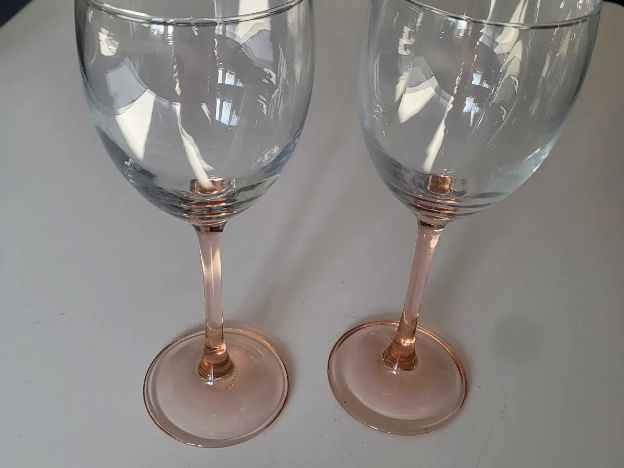 Billede 7 - Lyserød Luminarc vinglas