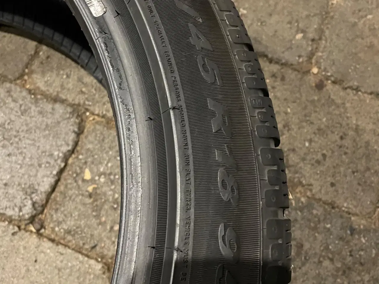 Billede 6 - 225/45/18 - Pirelli vinterdæk