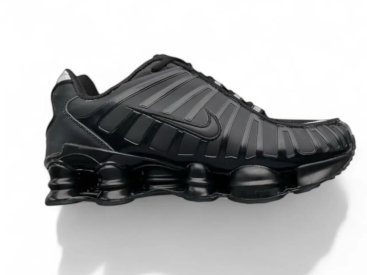 Billede 1 - Nike Shox Thermocreative EU44 – Skifter farve! 🔥
