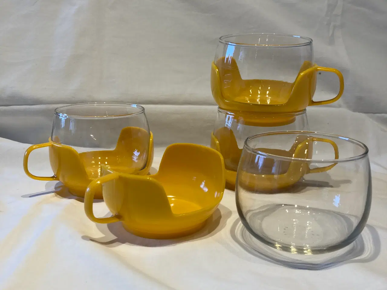 Billede 4 - Retro glas / plast kopper