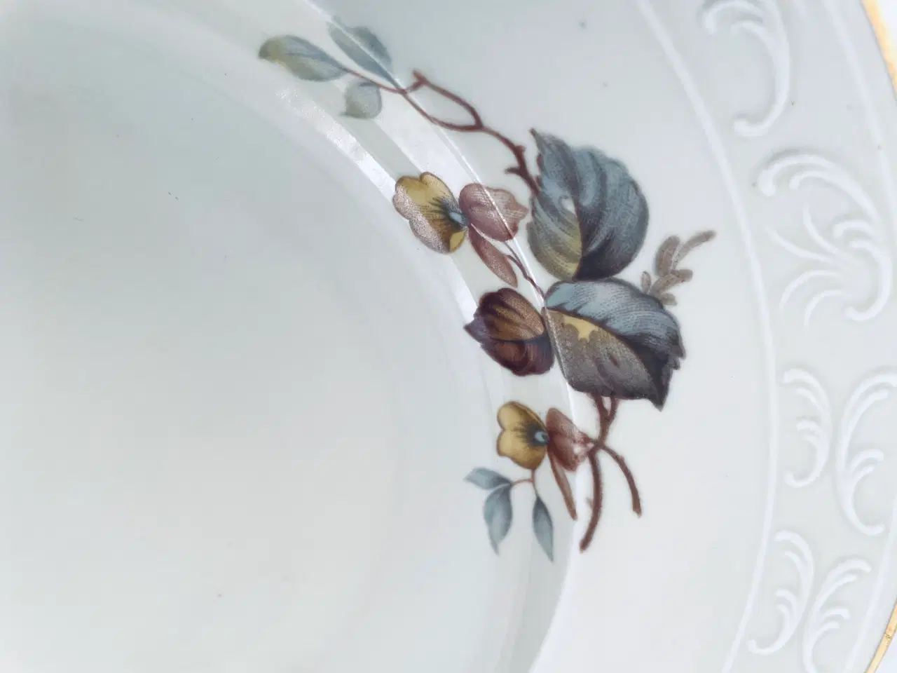 Billede 12 - Vintage dybe tallerkner 6 stk med patina 