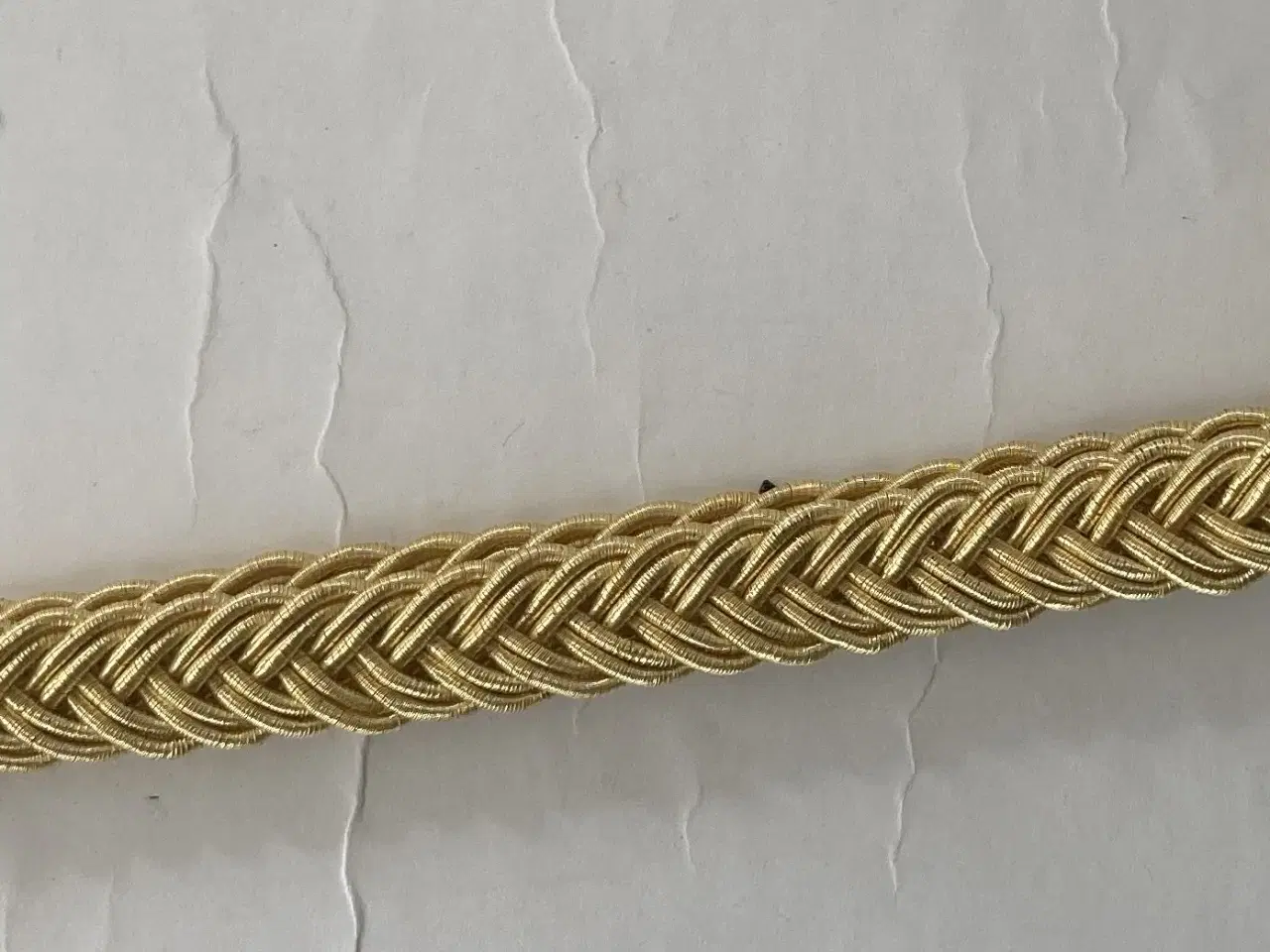 Billede 3 - 8mm Stormsnor i "Guldtrækkeri" til kasket 
