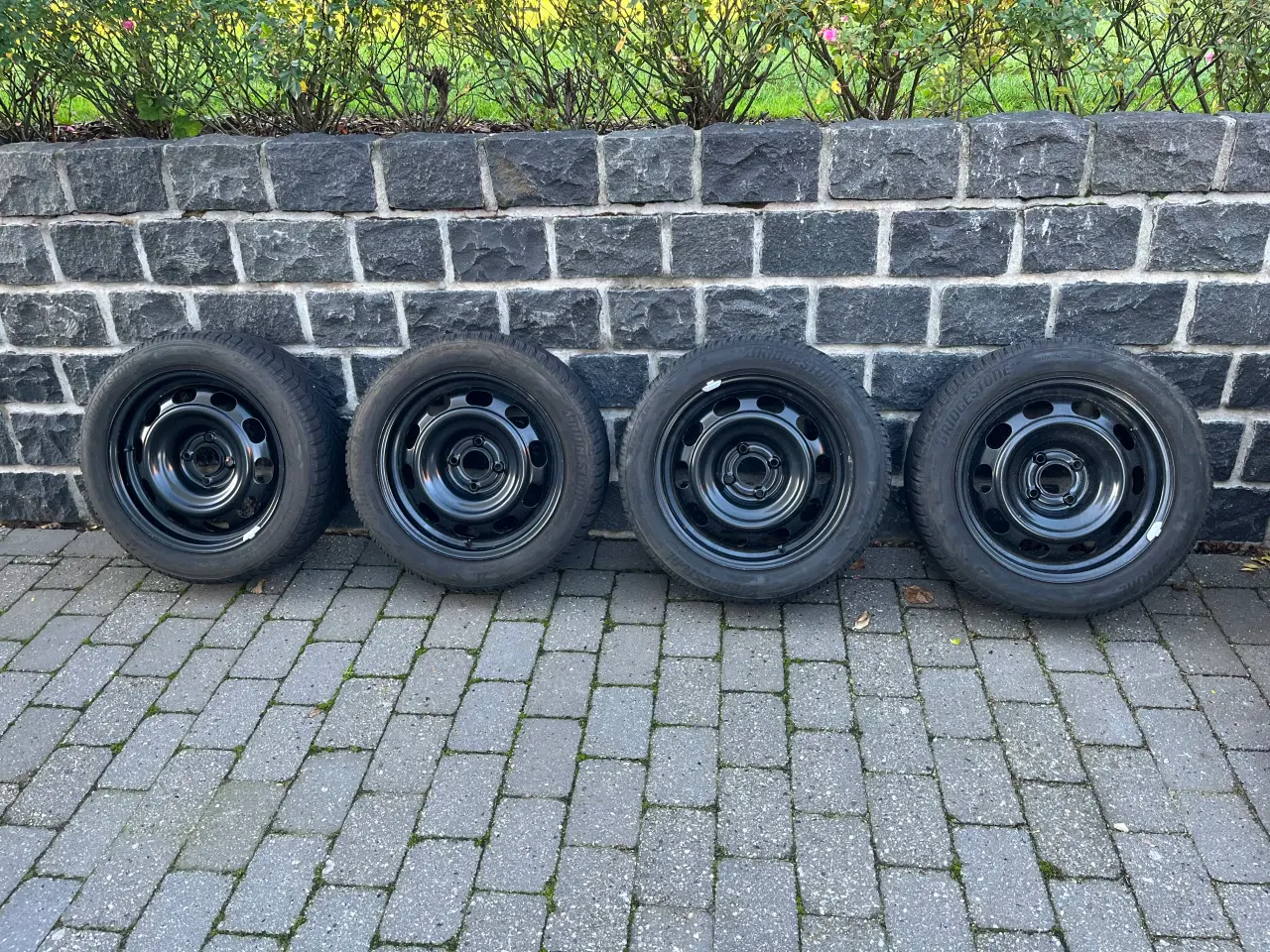 Billede 5 - Stålfælge med gode vinterdæk til nyere Opel Corsa