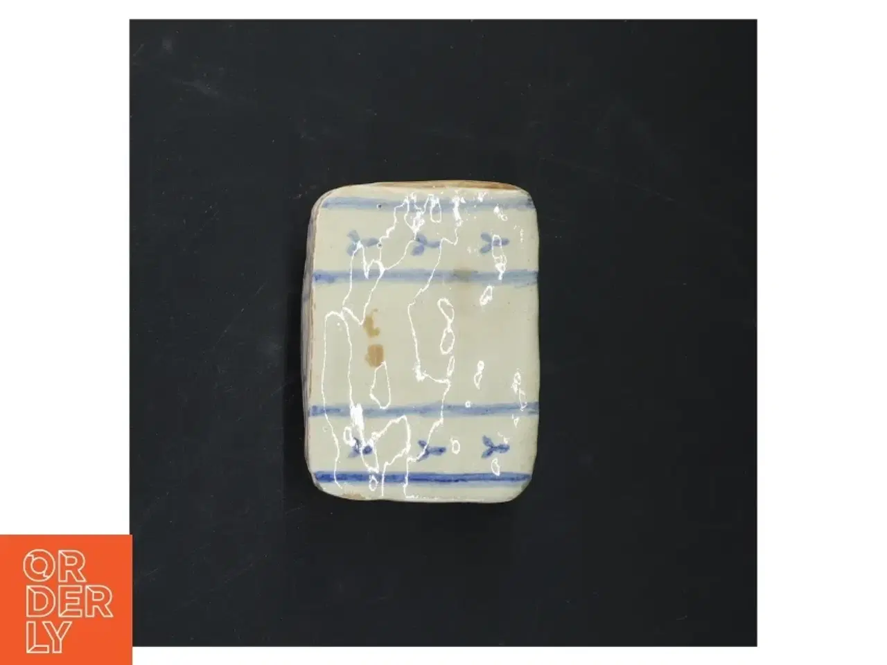 Billede 4 - Keramikbeholder med låg (str. 10x7x7 cm)