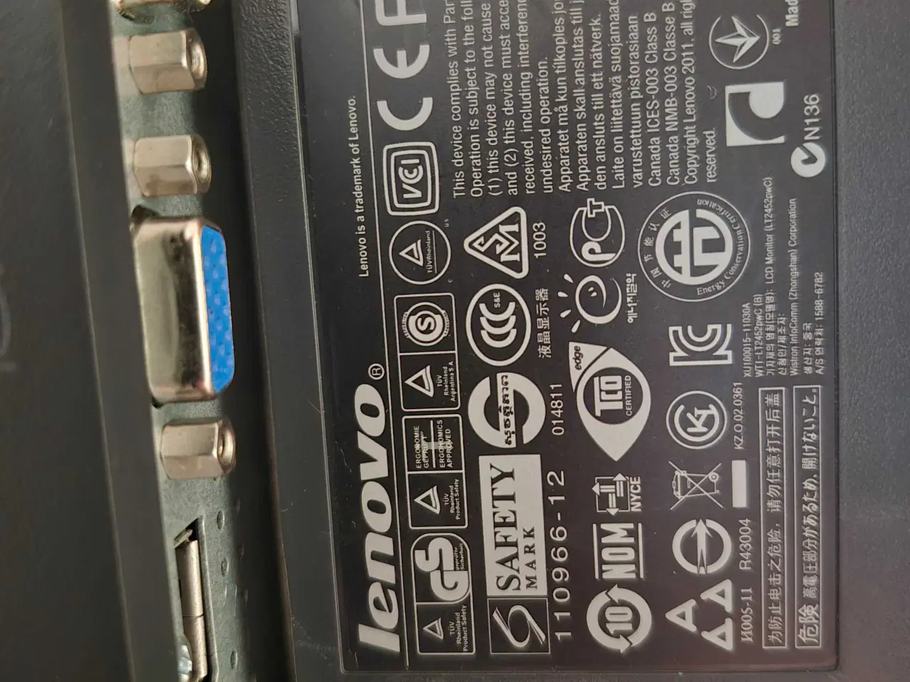 Billede 8 - To ens Lenovo ThinkVision monitors