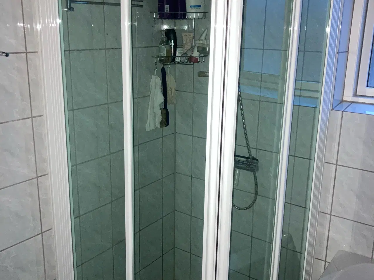 Billede 1 - Brusekabine inkl. bruser og blandingsbatteri