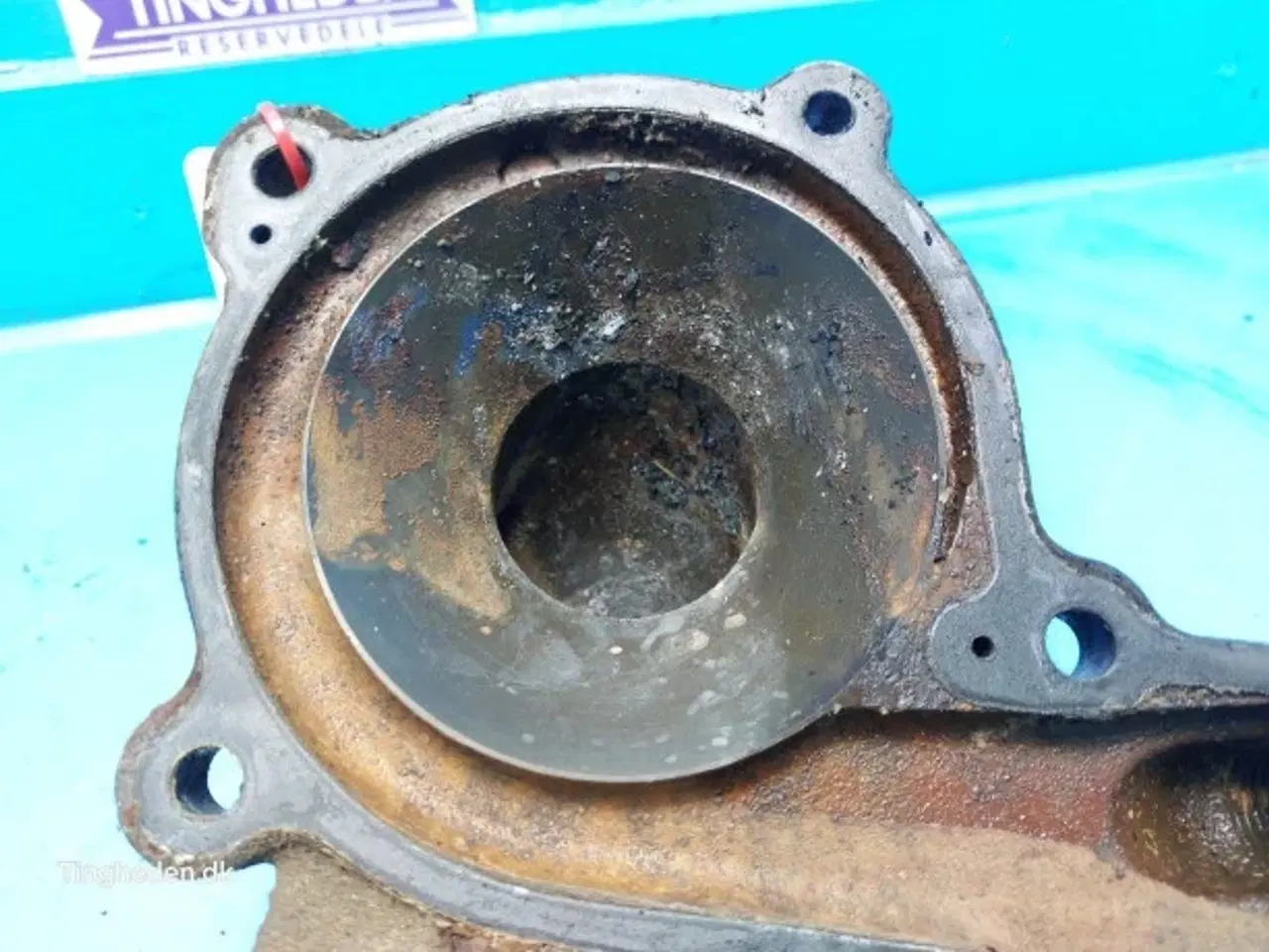 Billede 4 - John Deere 6090HZ003 Vandpumpe Rør RE523340