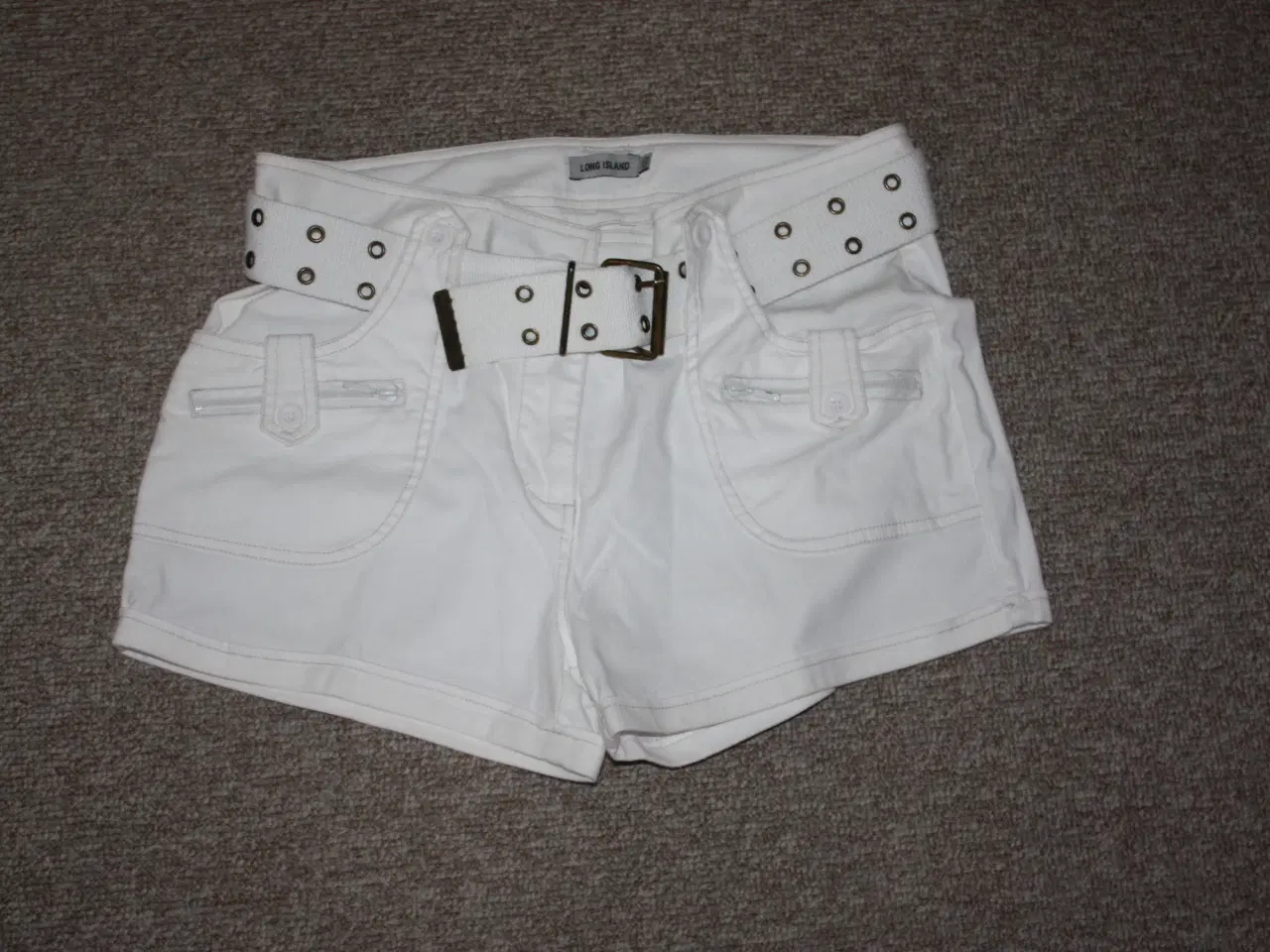 Billede 1 - Long Island shorts str.40