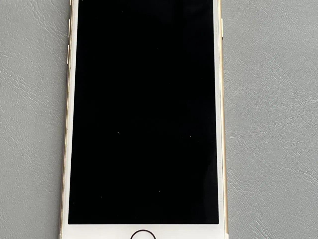 Billede 2 - iPhone 7 – 128 GB – Guld/Hvid – 91 % batteri – God