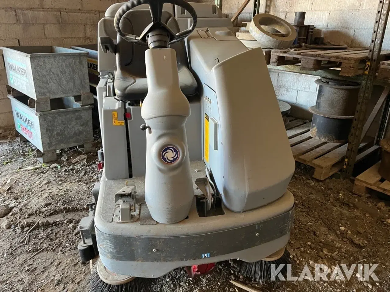 Billede 3 - Fejemaskine Nilfisk BR 1100S