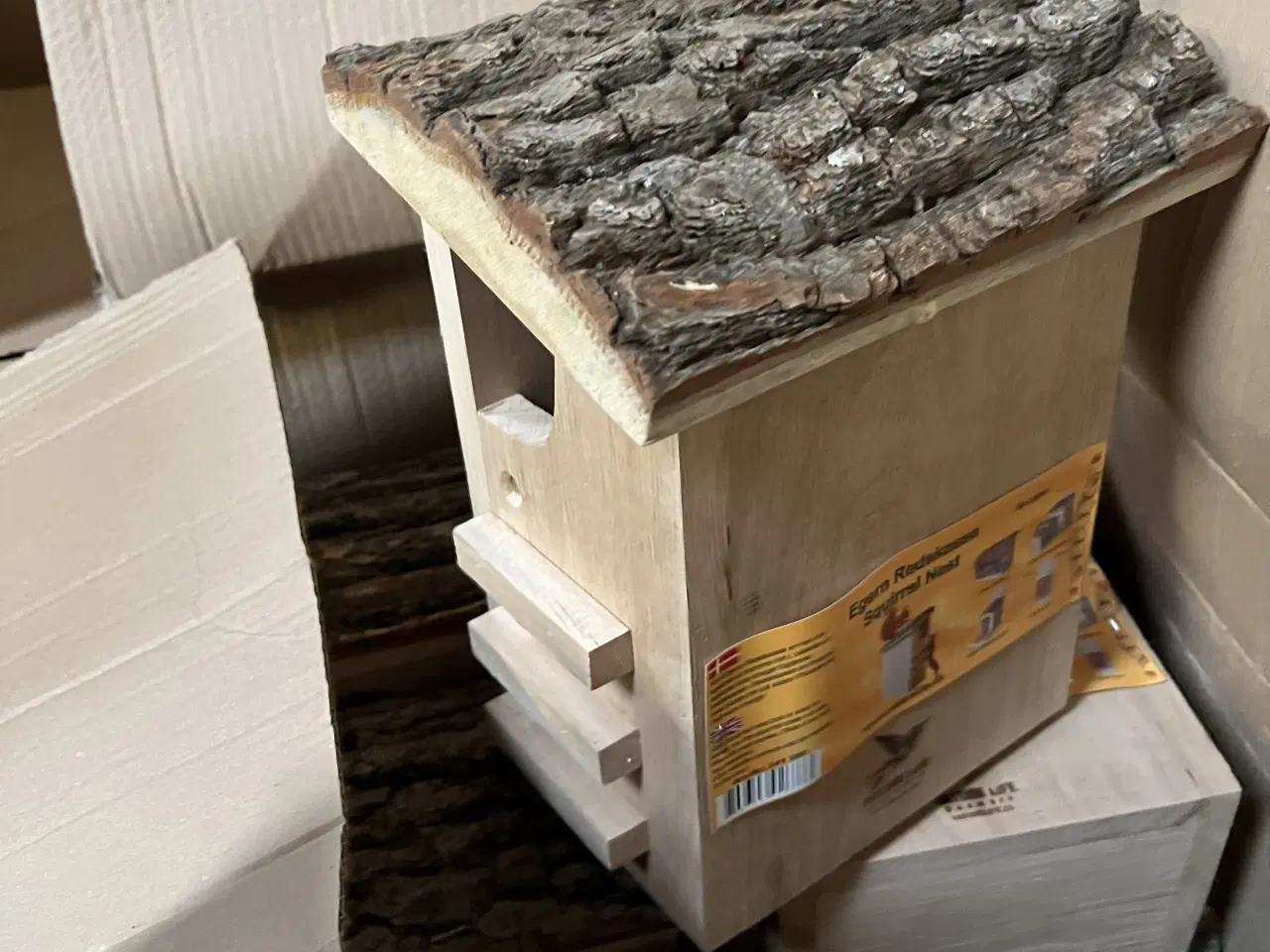 Billede 20 - Hej, jeg har nogle naturvarer, fugle, egern, pinds