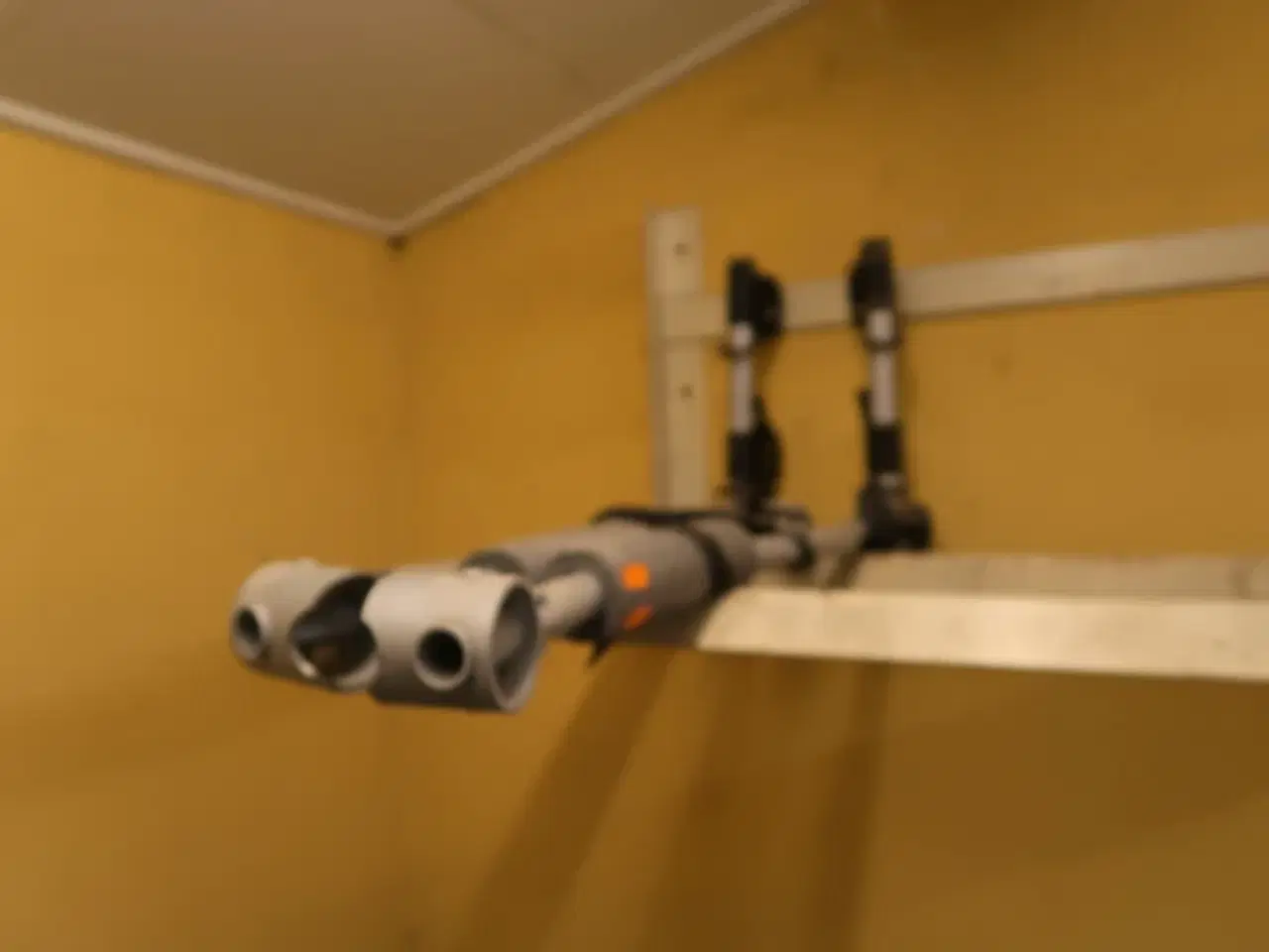 Billede 2 - 2 stk. stativer