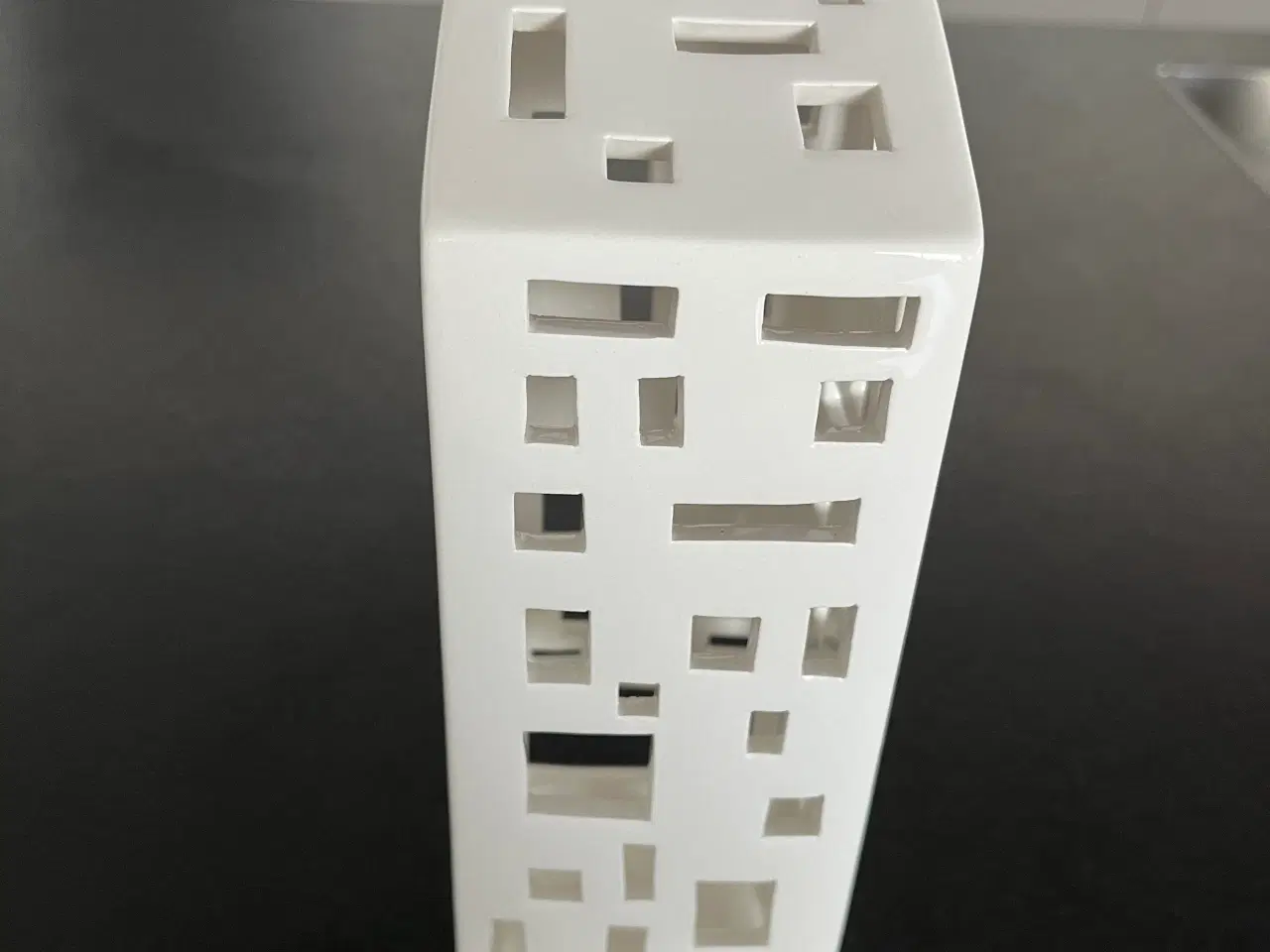 Billede 1 - Hvid Kahler lyshus