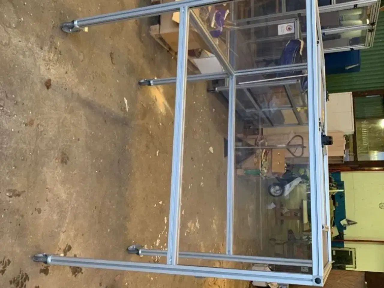 Billede 2 - plexiglas bur til maskiner