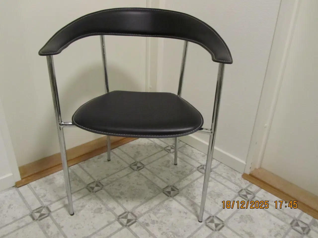 Billede 1 - 6 STK stole købt i Hebru møbler