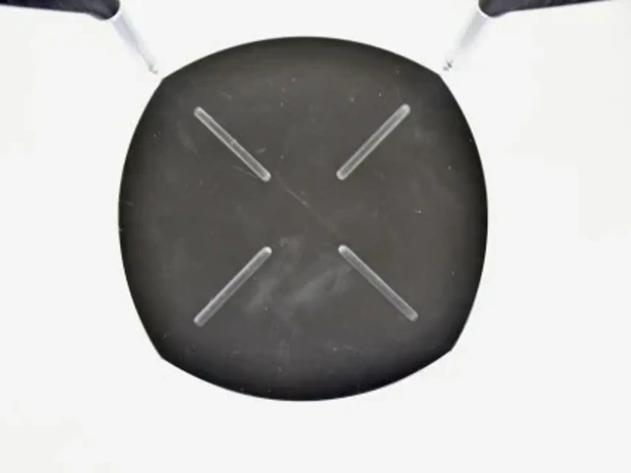 Billede 6 - Opus barstol fra bent krogh med sort sæde og alustel
