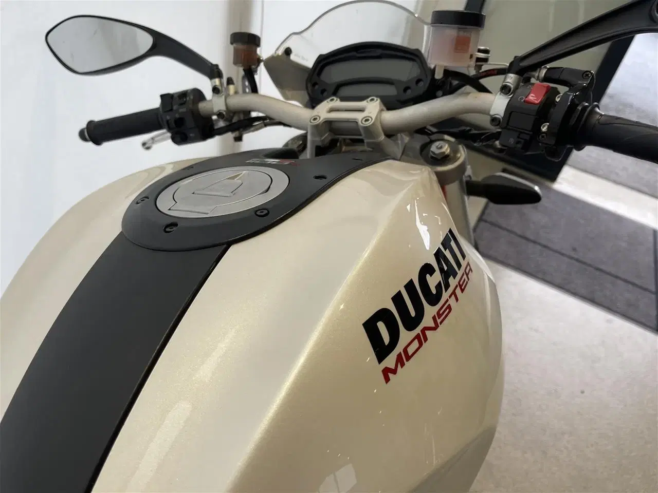 Billede 11 - Ducati Monster 1100 ABS