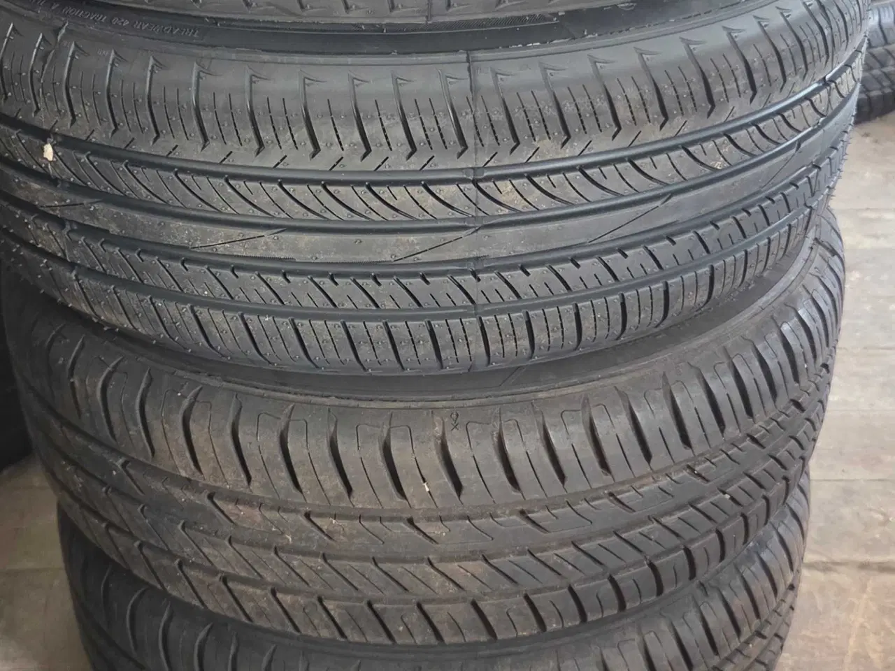 Billede 2 - Alufælge med sommerdæk 4x108