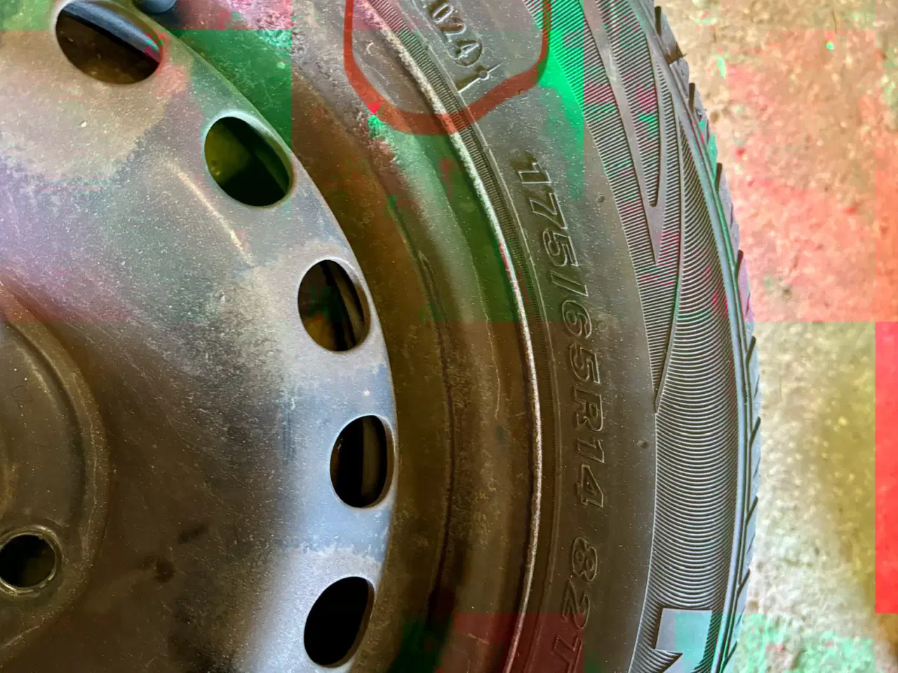 Billede 3 - Sommerdæk på stålfælge