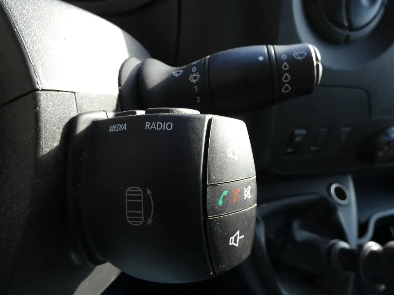 Billede 18 - Renault Master T35 L2H1 Brobil m/6 pallers lift. 2,3 DCI 130HK Ladv./Chas. Man.