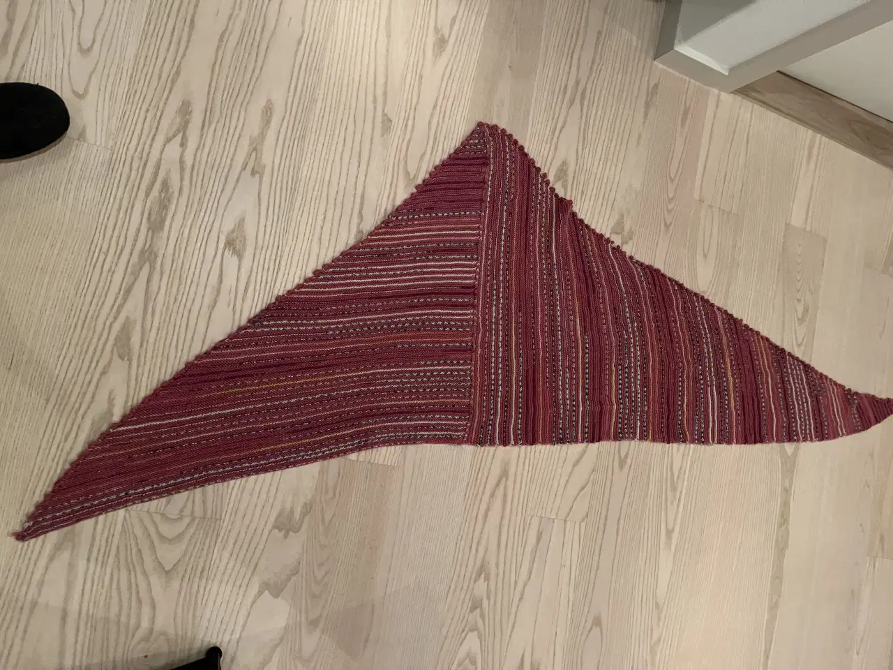 Billede 4 - Flot strikket tørklæde 
