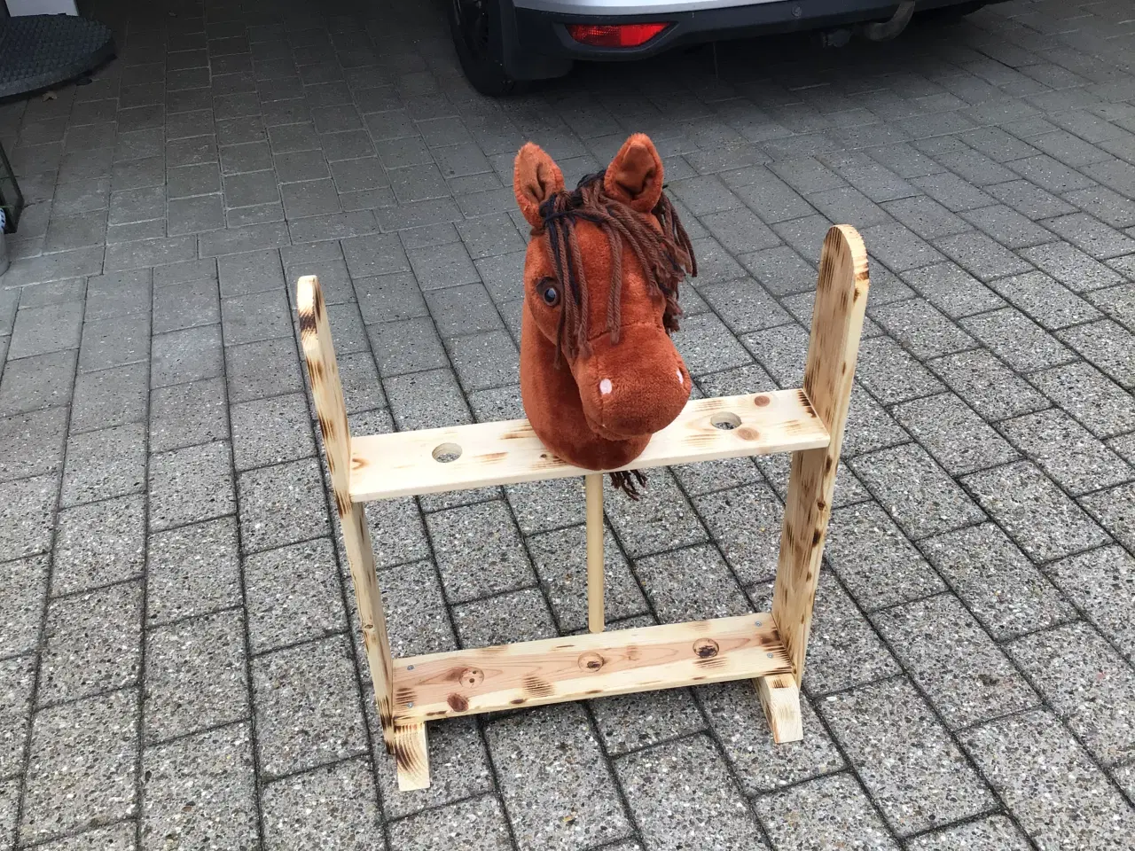 Billede 1 - Kæphestestald