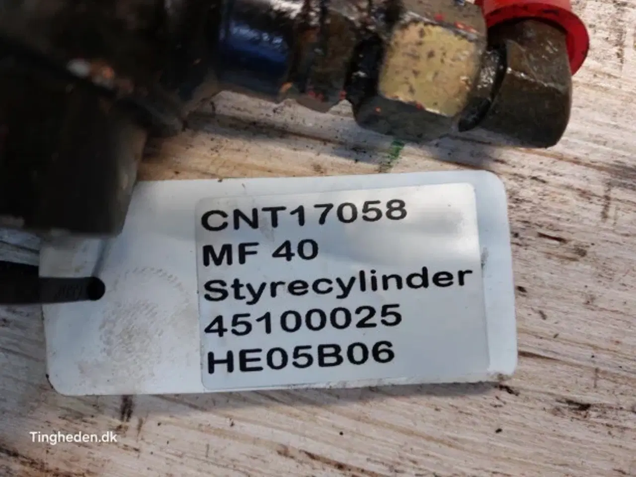 Billede 14 - Massey Ferguson 40 Styrecylinder 45100025