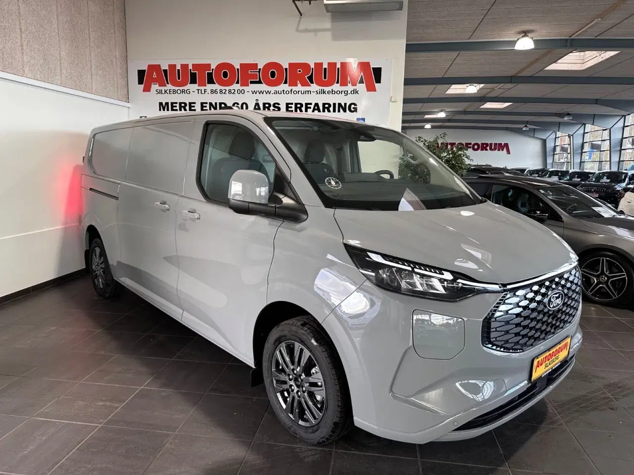 Billede 1 - Ford E-Transit Custom 340L 64 Limited