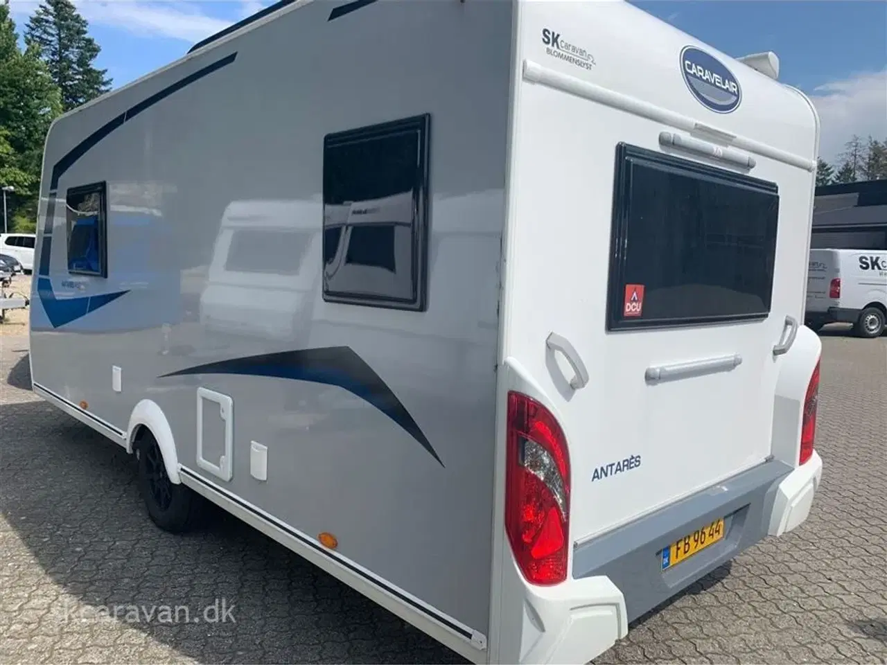 Billede 2 - 2022 - Caravelair Titanium 450   Lækker vogn med enkelt senge Mover - El markise og div udstyr køkken og toilet aldrig brugt