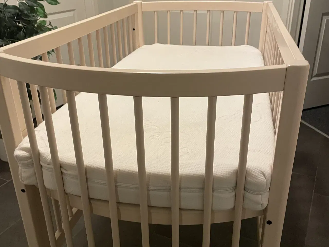 Billede 2 - Meget fin baby seng 