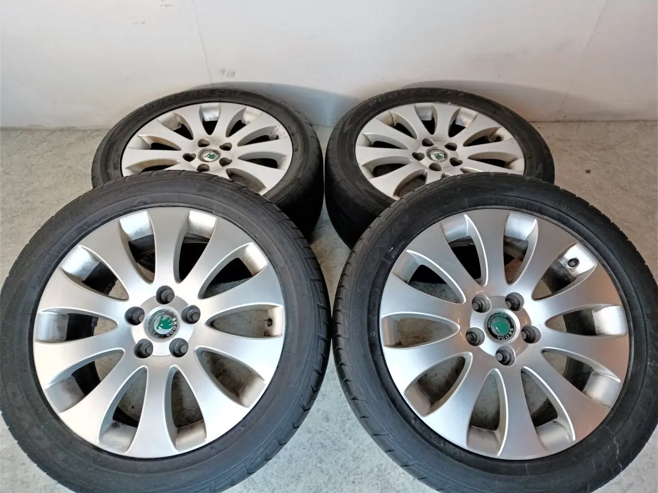 Billede 3 - 5x112 17" ET49 nav 57,1ø SKODA fælge