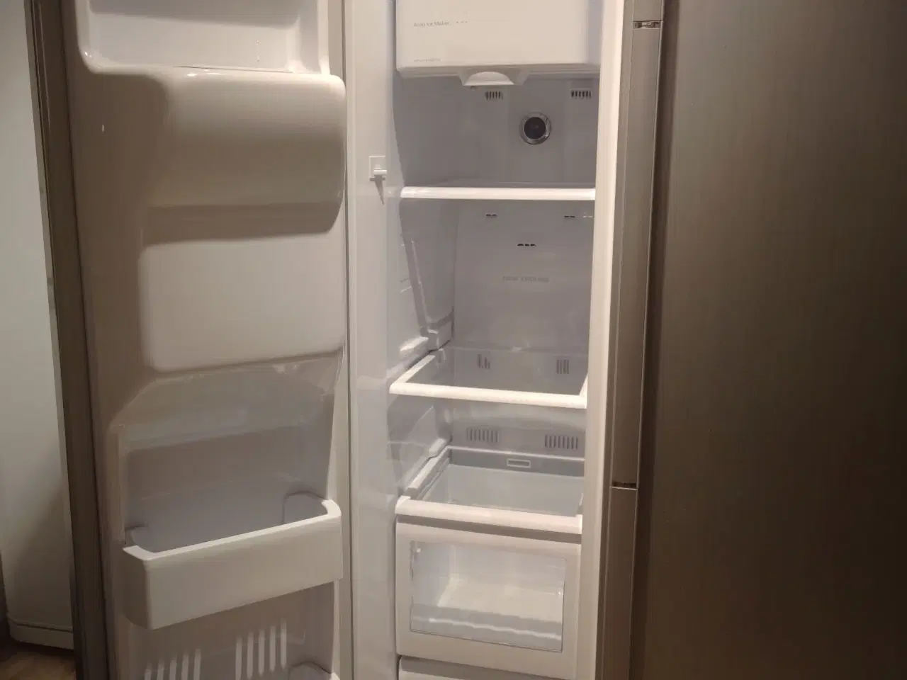 Billede 3 - Amerikanerkøleskab m. fryser og isterningdispenser