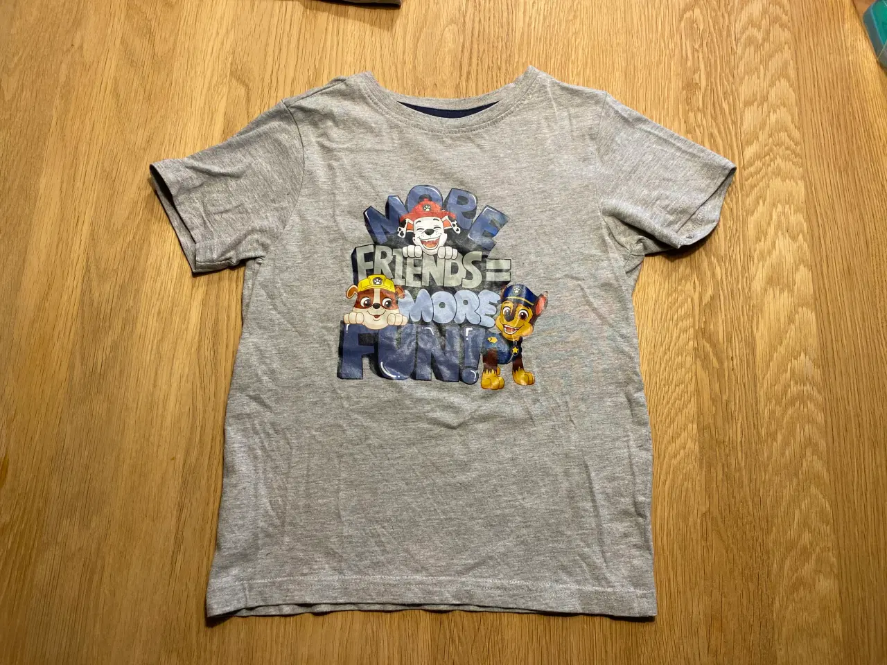 Billede 1 - T shirt 110-116. Paw patrol bluser mm