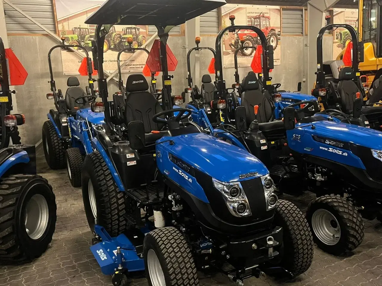 Billede 2 - Solis H26 HST Med tag og midtermonteret klipper