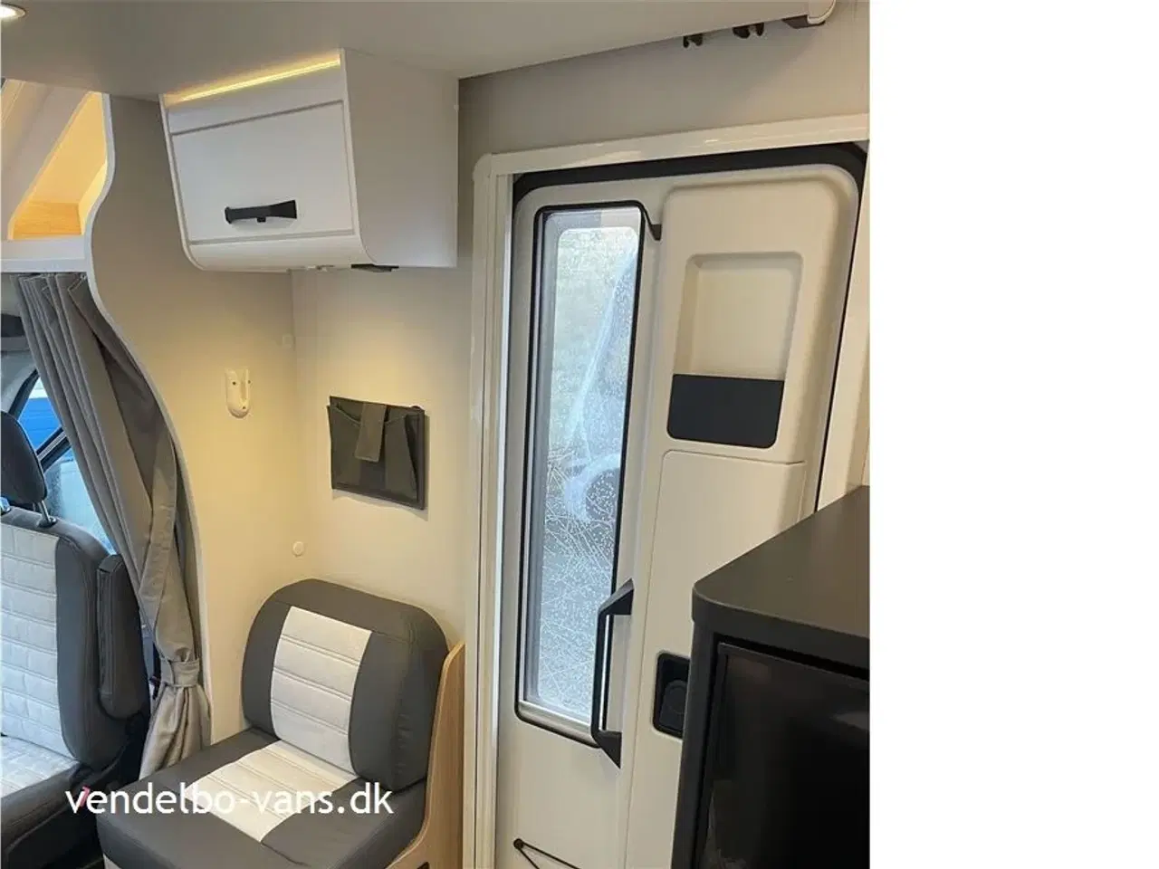 Billede 7 - 2024 - SunLight T 690L Adventure Edition   Adventure Edition, spækket med udstyr