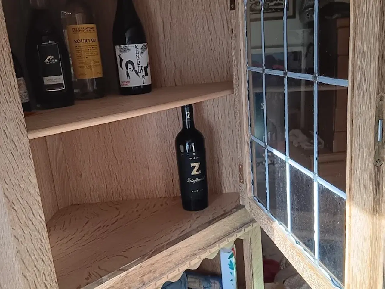 Billede 2 - Hjørneskab