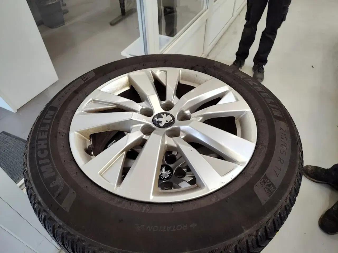 Billede 2 - Peugeot 3008/5008 fælge med 17” Michelin vinterdæk
