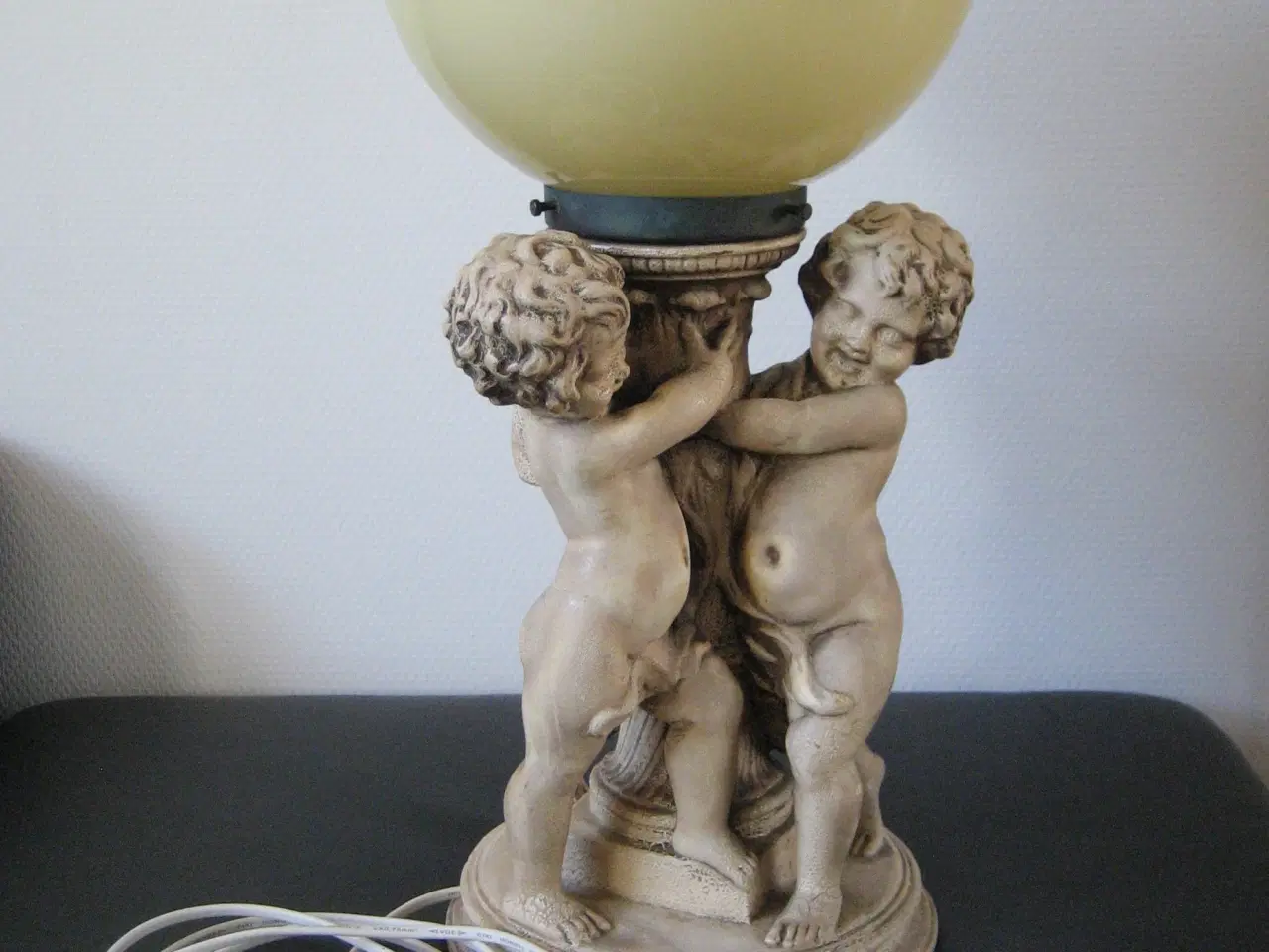 Billede 1 - Gammel skulpturlampe sælges