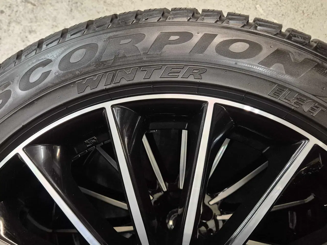 Billede 10 - 5x108 VOLVO EX40 / XC40 / XC60 ALUFÆLGE MED GODT V