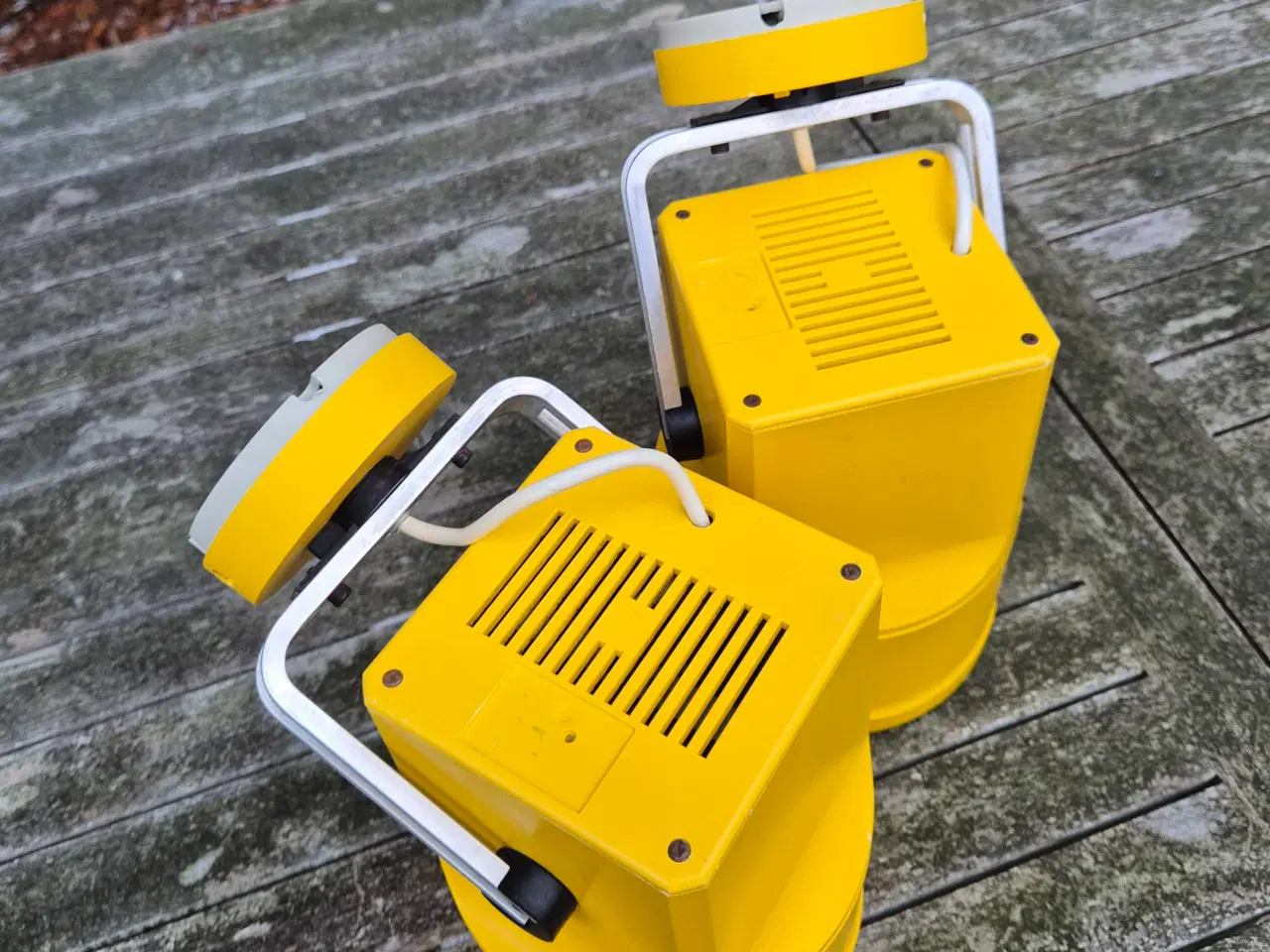 Billede 4 - Smukke gule Unispot fra Louis Poulsen