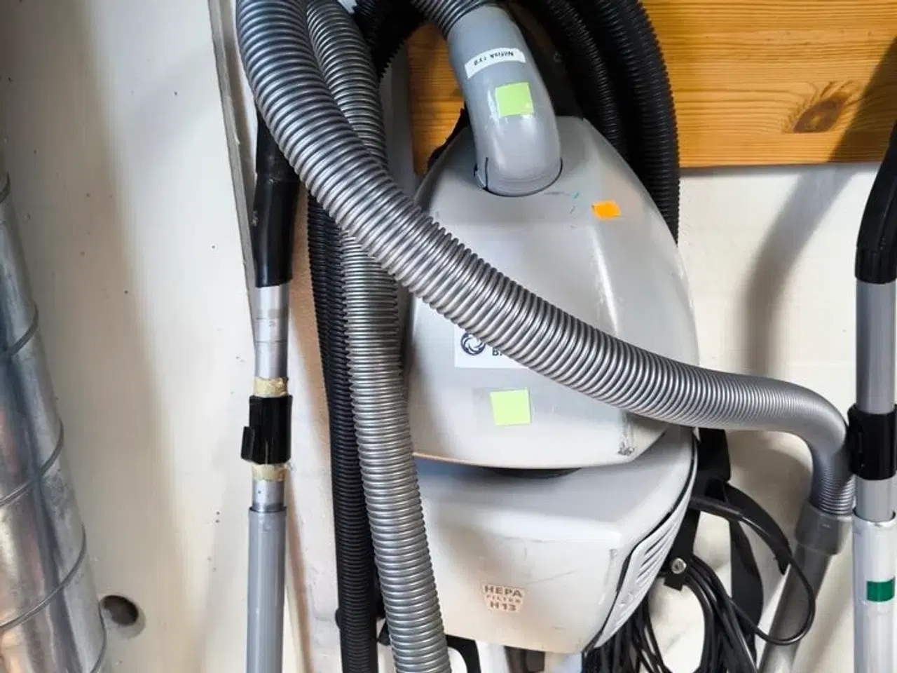 Billede 1 - Rygstøvsuger NILFISK