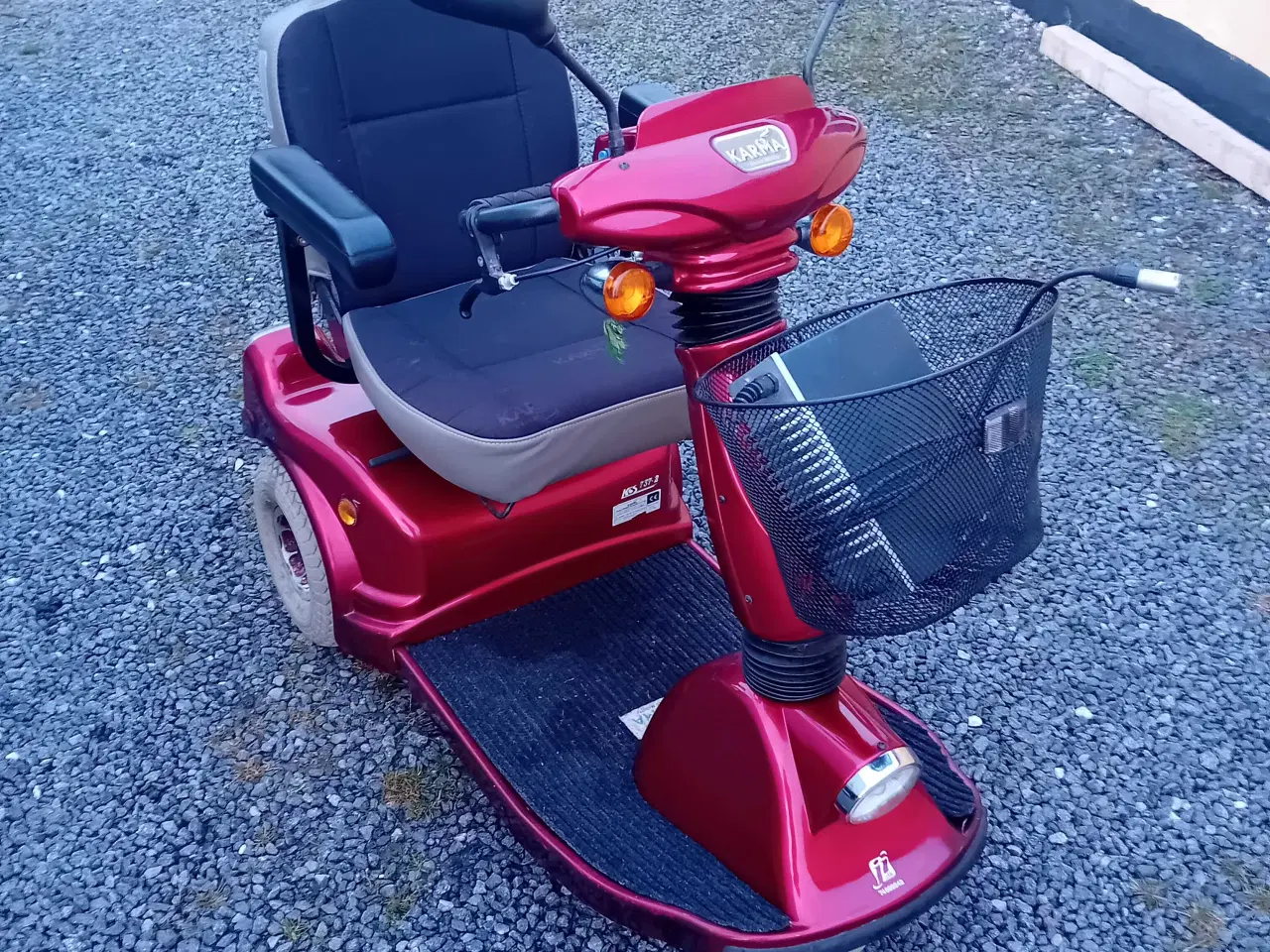 Billede 2 - Karma 737.2- rød 3 hjulet 