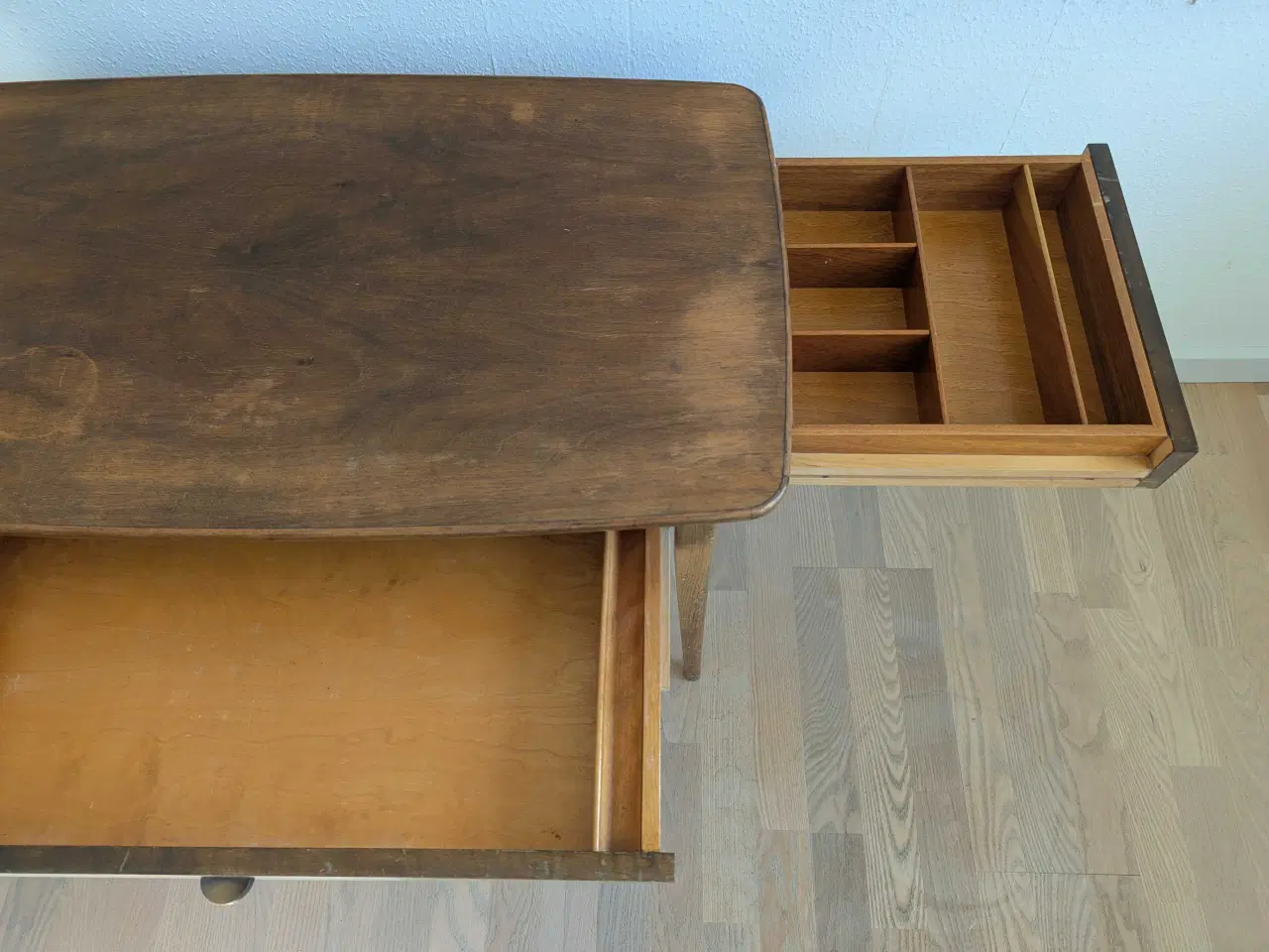 Billede 4 - Meget flot og gammelt symbord