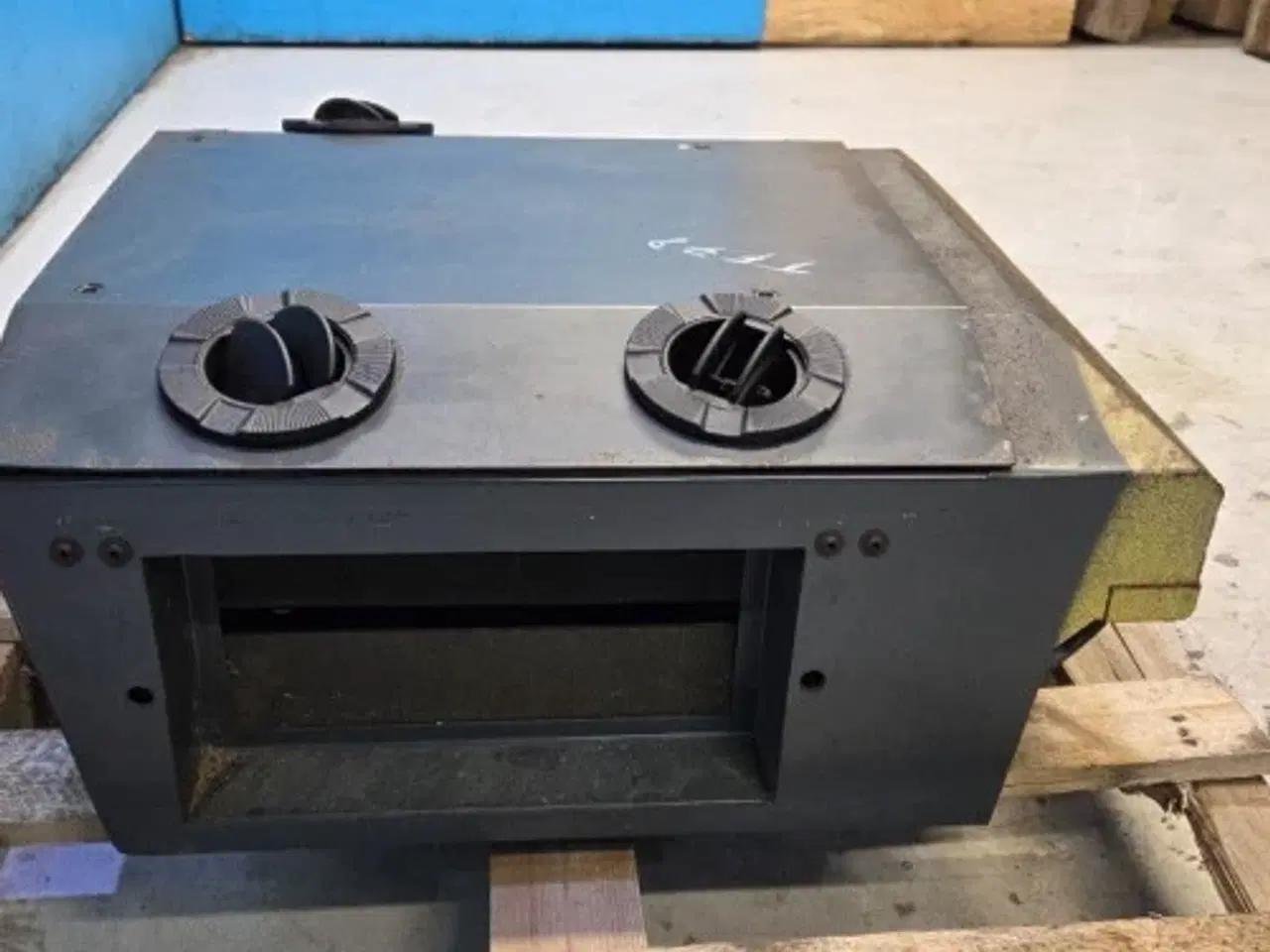 Billede 15 - New Holland TF78 Konsollen Til Instrumentbrættet 84015371