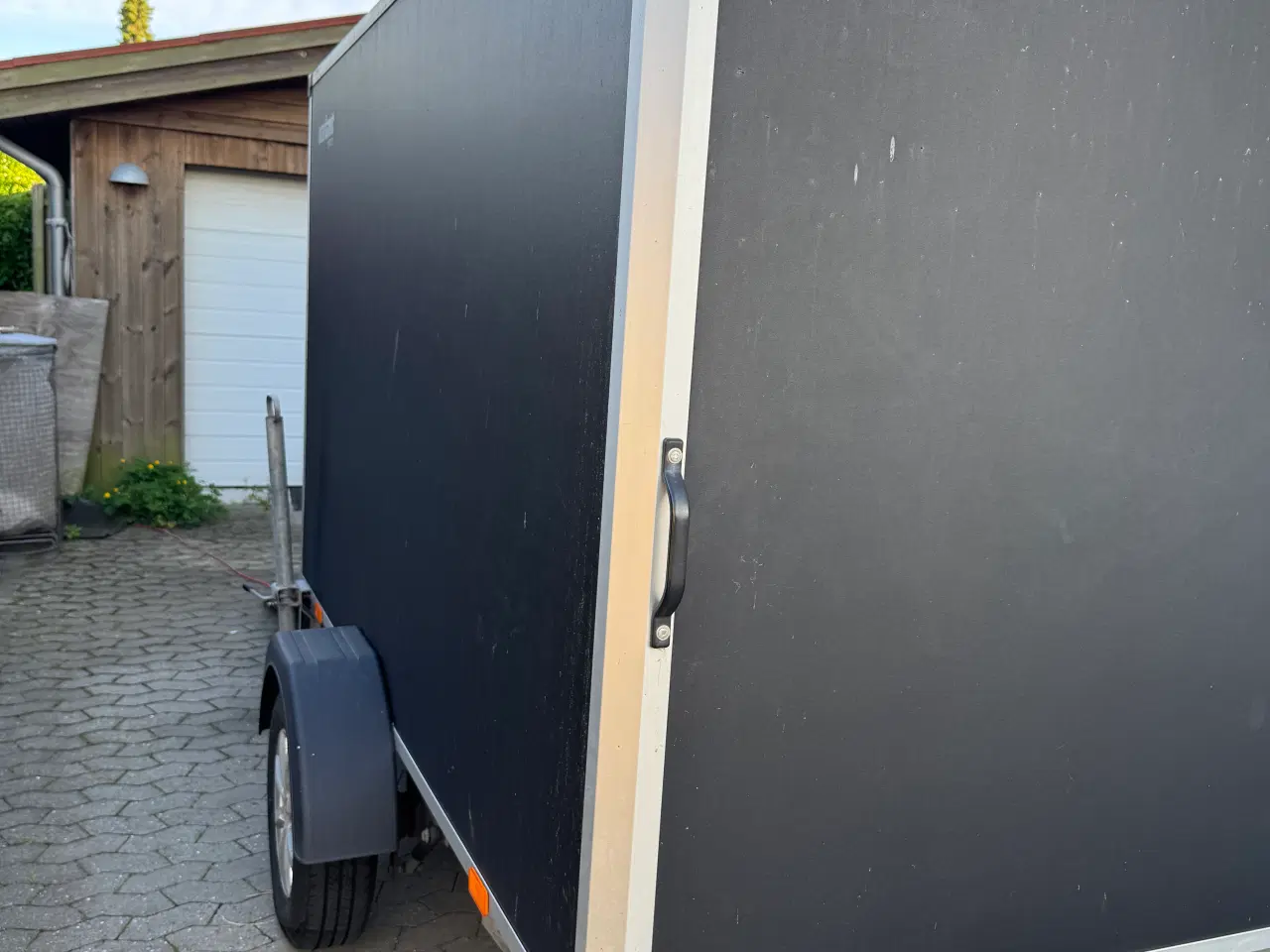 Billede 8 - Variant lukket trailer med rampe.