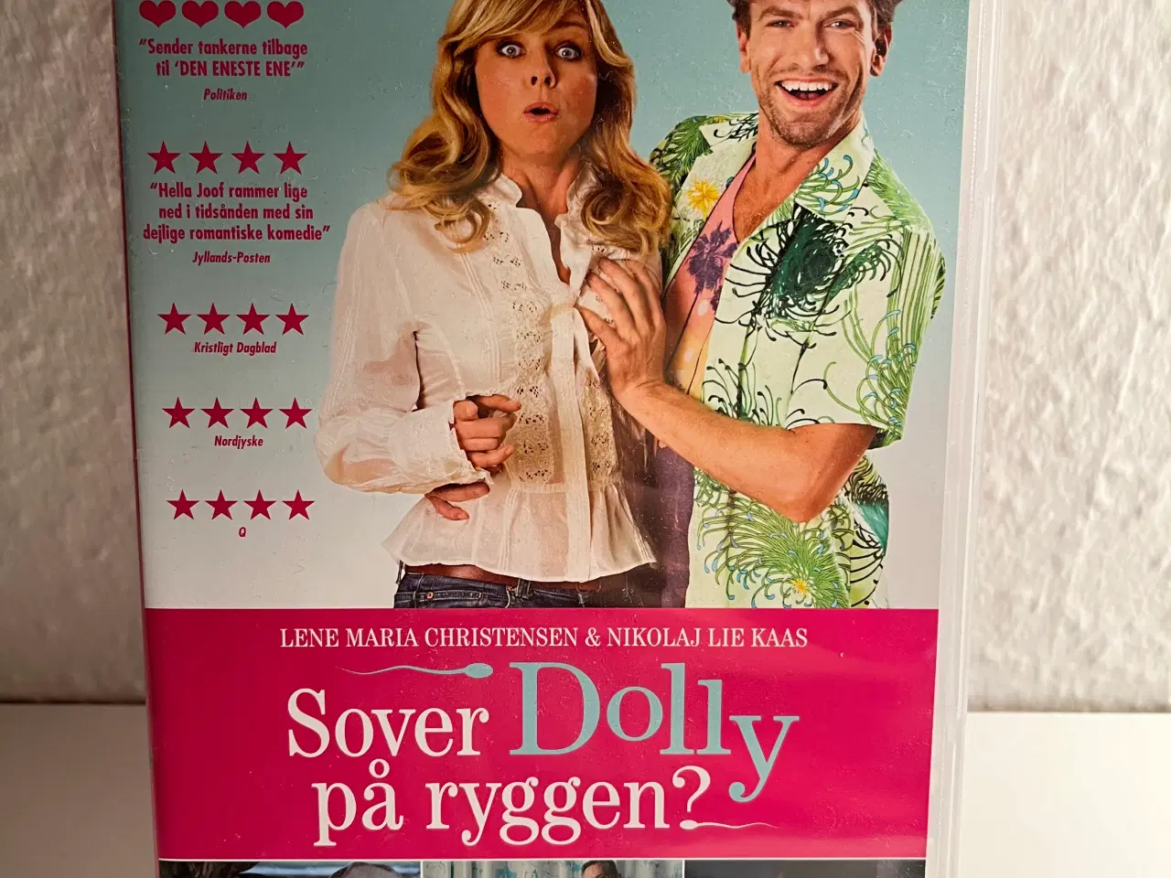 Billede 1 - Sover Dolly på ryggen?