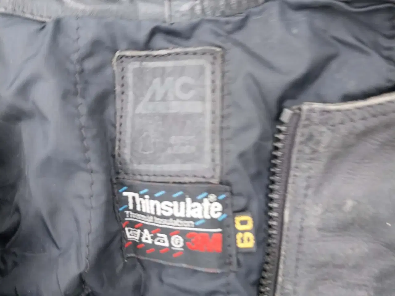 Billede 2 - Smækbukser læder str.60/L