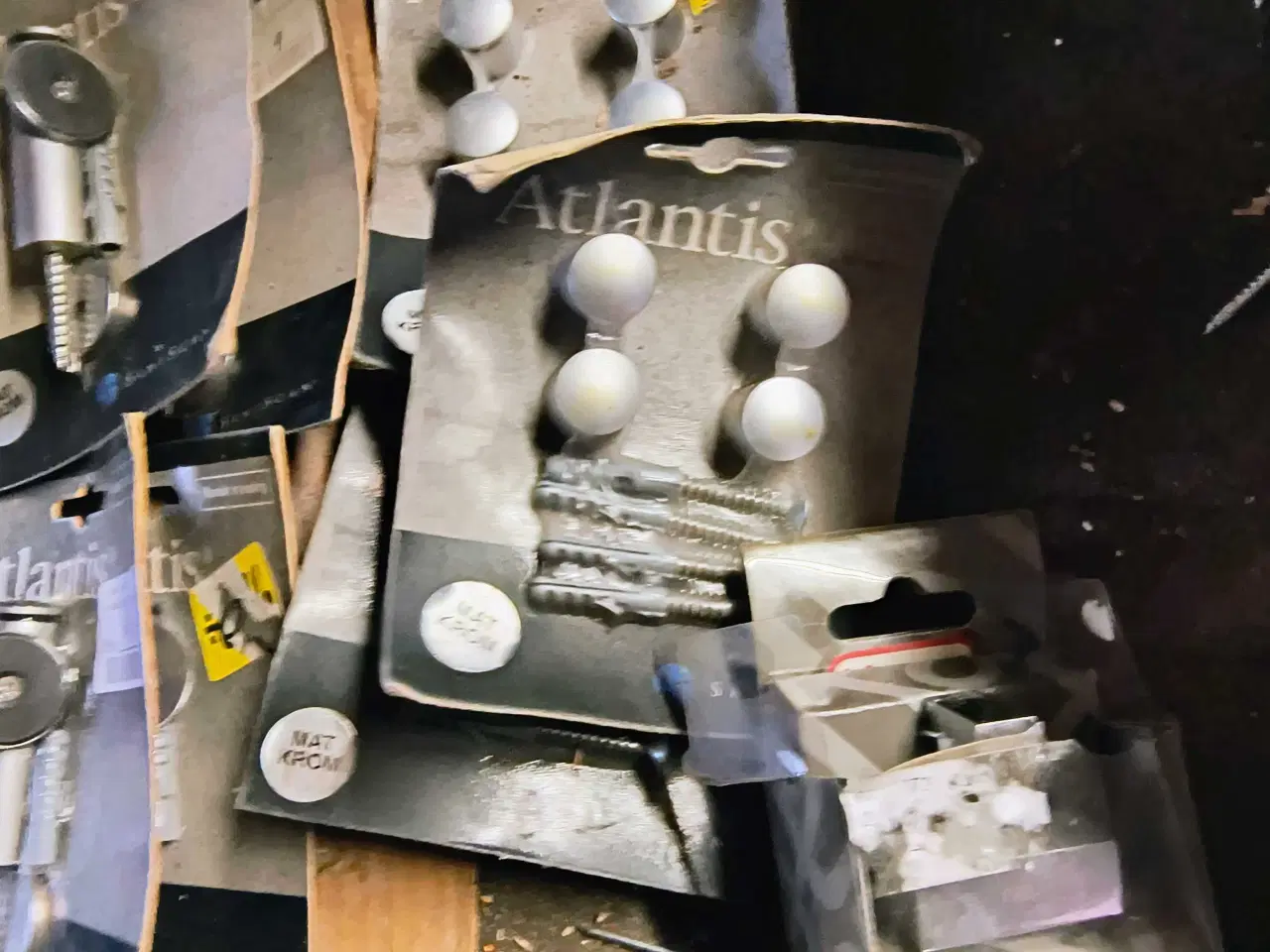 Billede 2 - Blandet kasse nyt til badeværelset 