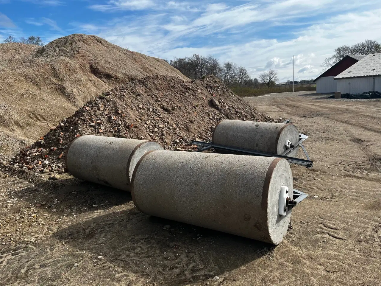 Billede 4 - Agerskov cement tromle